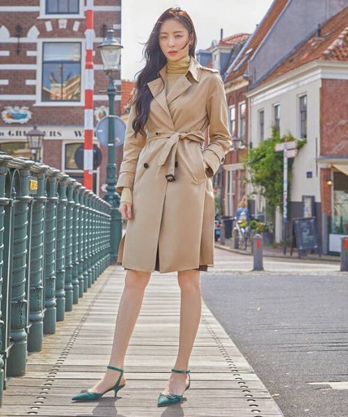Lee Da-hee Grazia Magazine Cover Belted Trench Coat