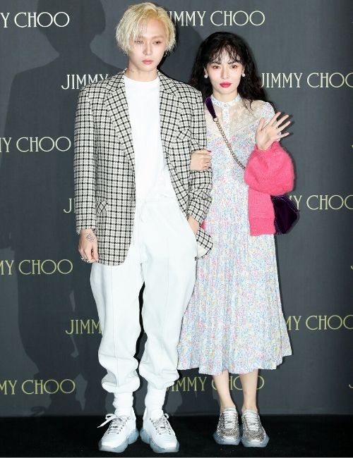 Hyuna E’Dawn Fashion Style Valentine’s Day Girlfriend look Jimmy Choo