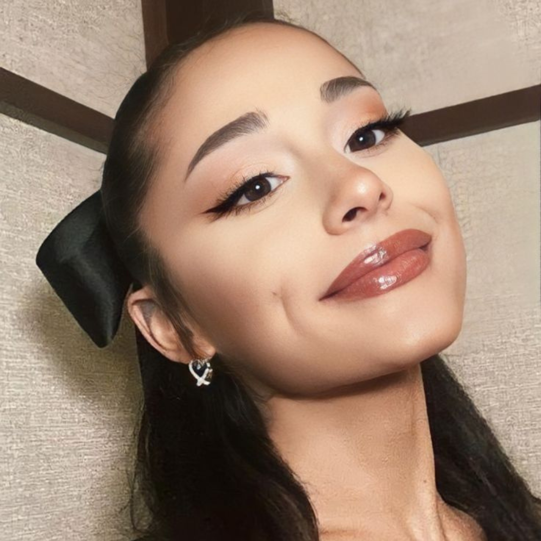 ariana grande makeup look