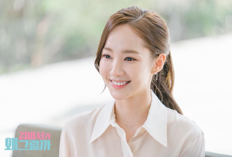 Dewy Skin Look Inspired by What’s Wrong with Secretary Kim Park Min-Young Mask Prep